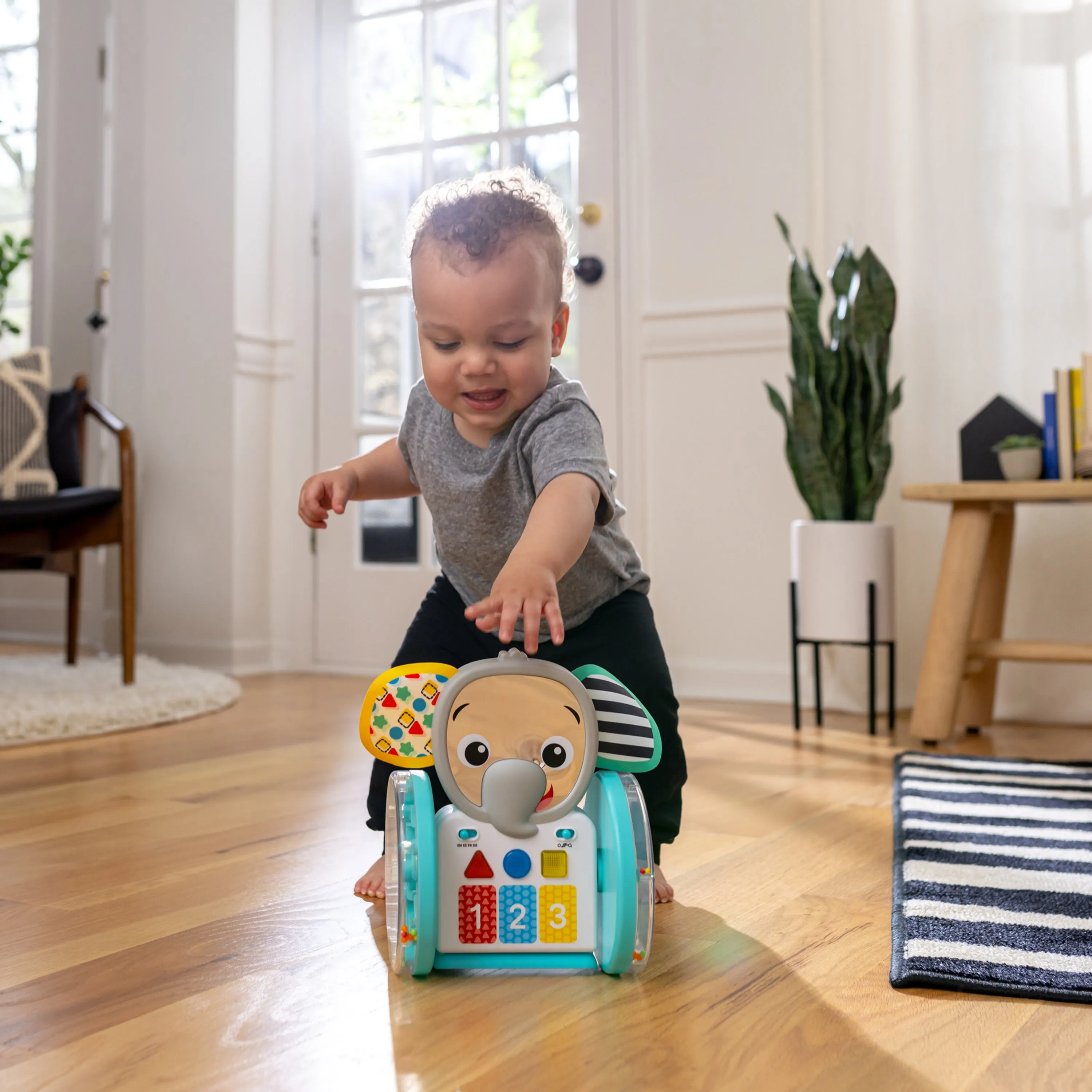 Baby Einstein Chase & Tap Earl Crawling Baby Toy